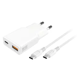 AC indoor mobile device charger 4smarts 541509 — 100–240V, USB-A + USB-C, 1.5 m cable, fast charging, white