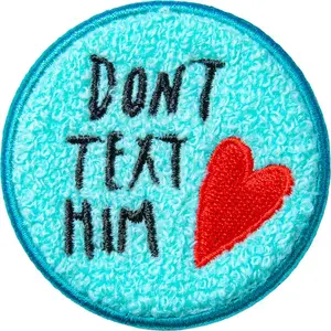 Badge LAUT MAGMOJI — fabric & plush badge in Aqua/Black/Red, single pack