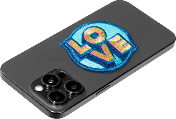 Badge LAUT MAGMOJI Photo 2