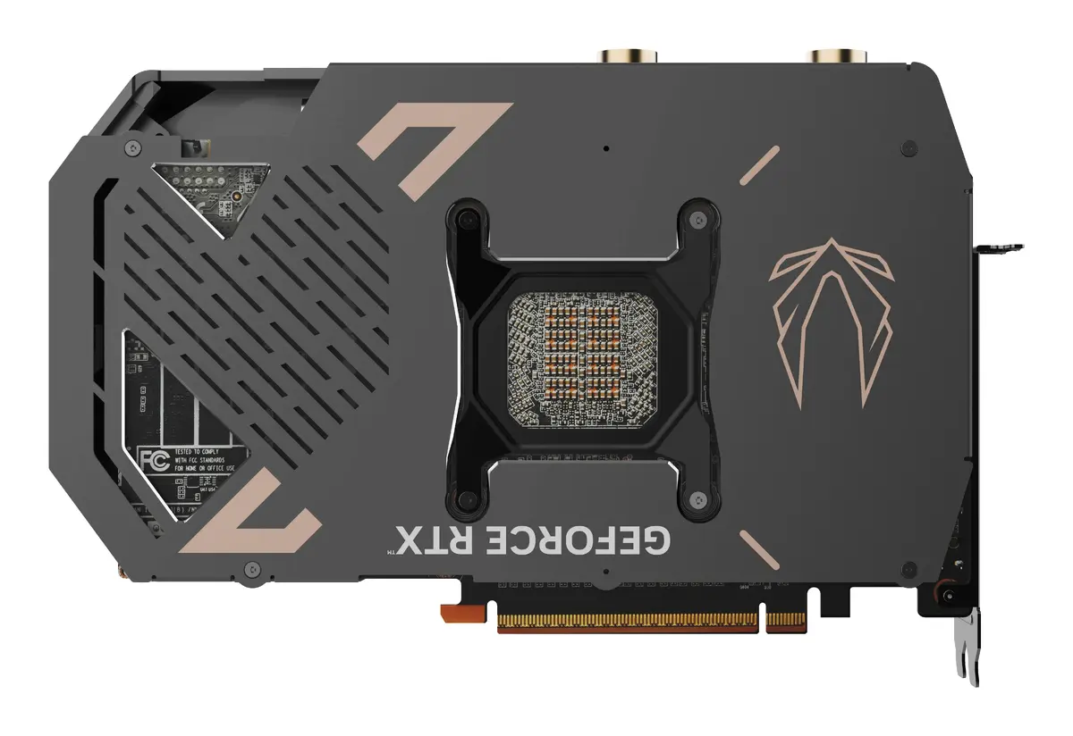 Видеокарта Zotac GAMING GeForce RTX 5090 ARCTICSTORM AIO Photo 3