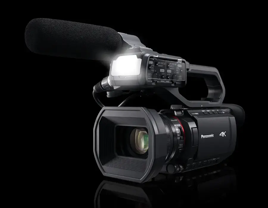 Ручная видеокамера Panasonic AG-CX20 Photo 7