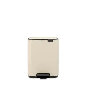 Trash can BRABANTIA 237928 — 7 L, Soft Beige, pedal-operated kitchen bin