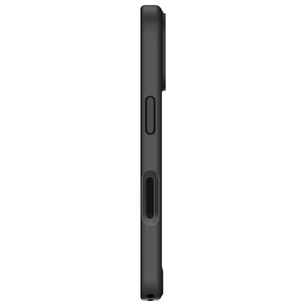 Spigen Ultra Hybrid case for iPhone 17 Photo 5