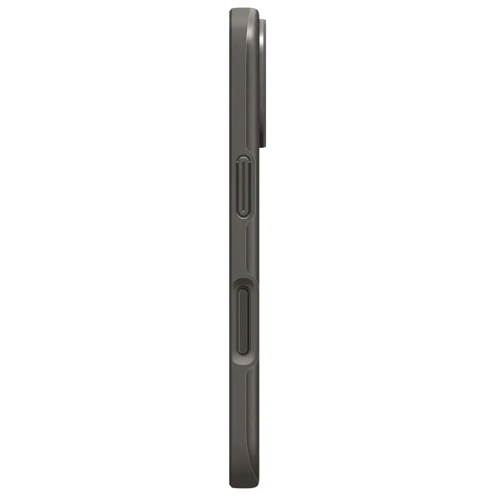 Spigen Thin Fit Mag MagSafe case for iPhone 17 Photo 3