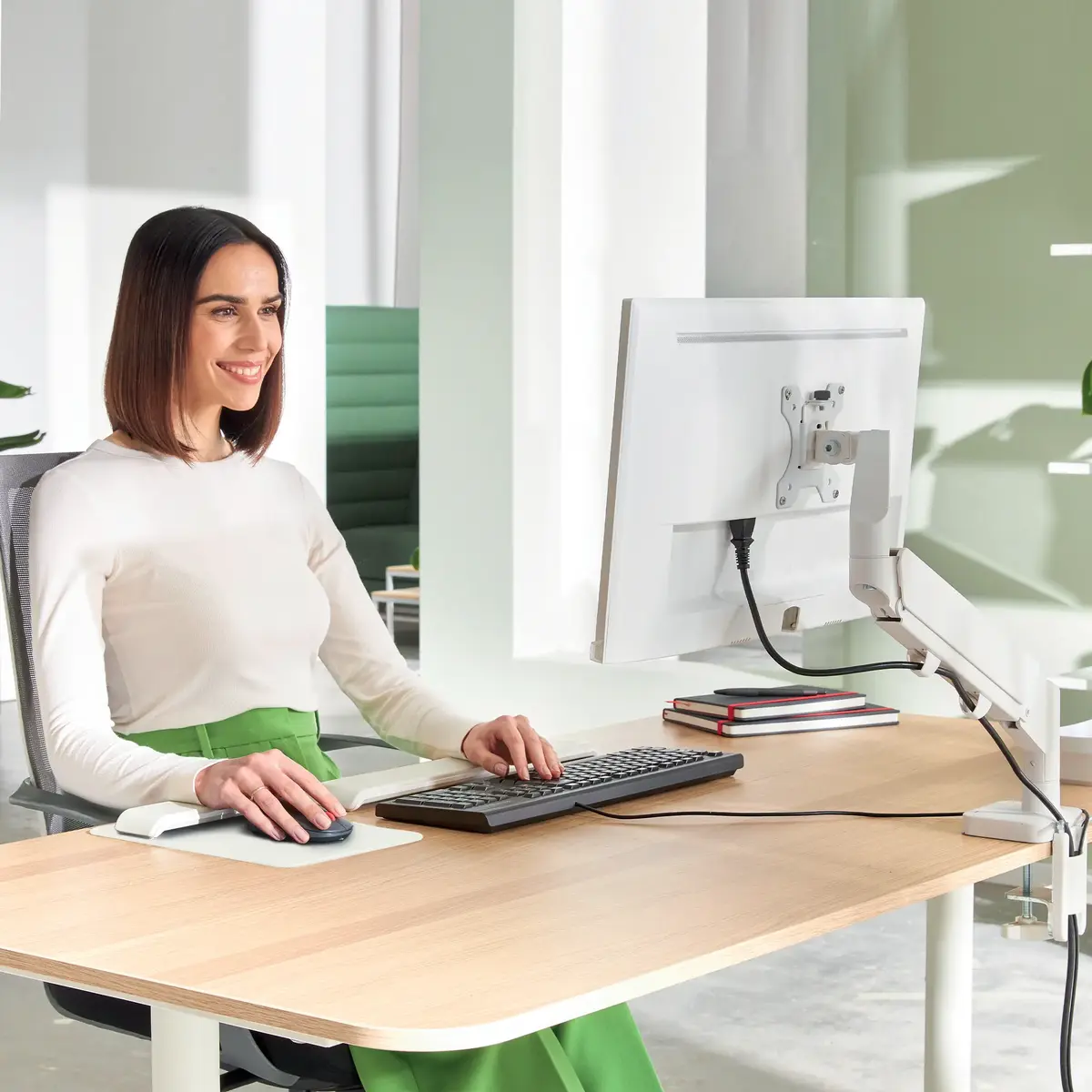 Monitoru statīvs Leitz Ergo Space Saving Single 64890085 Photo 8