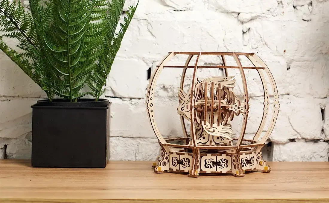 UGears Akvārijs Mehāniskā Modeļa 3D puzle Photo 10