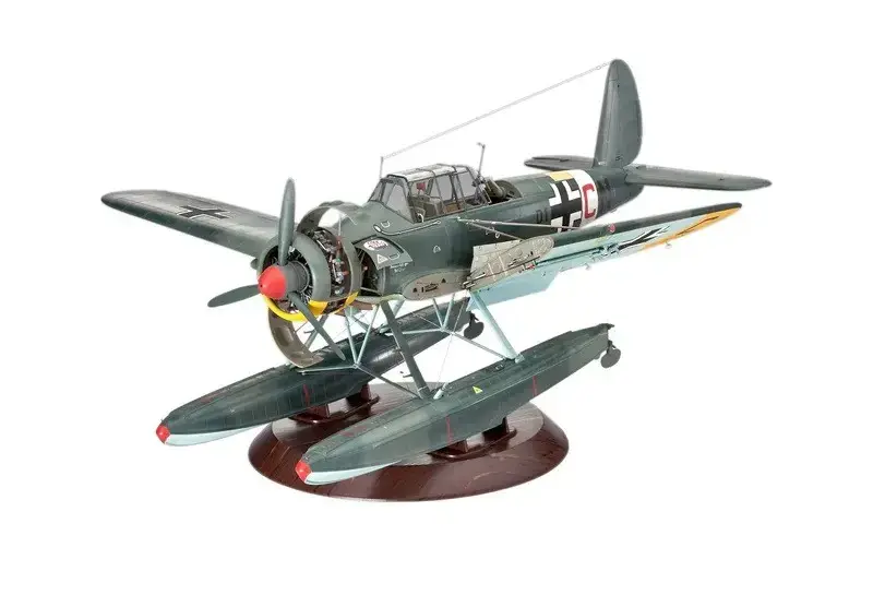 REVELL ARADO AR 196A-3 modelis plastmasa 1:32 Photo 2