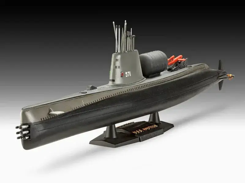 REVELL U.S.S. Nautilus 1:305 пластиковый набор Photo 9