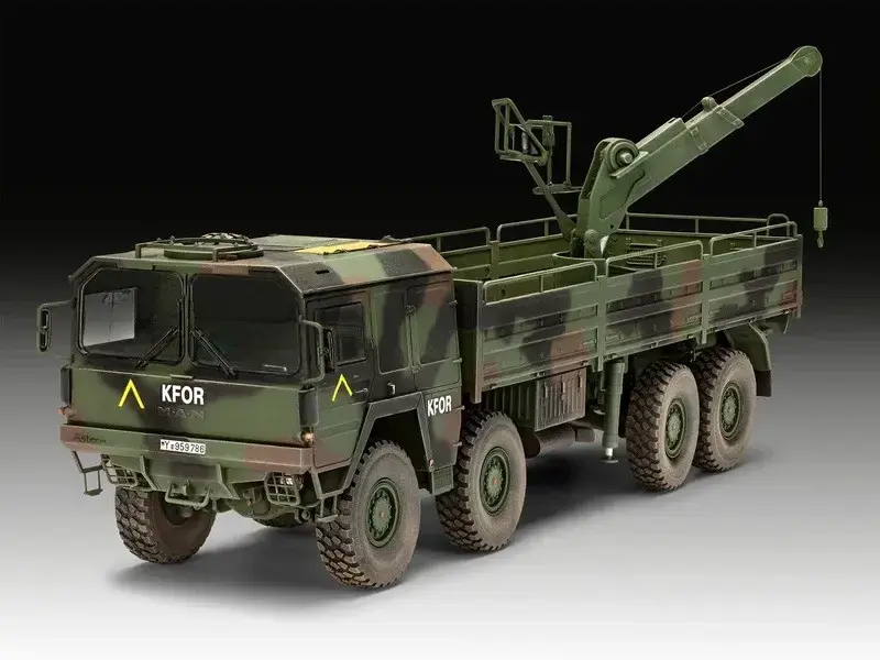 REVELL Man 10T Milgl 8x8 truck model 1/35 Photo 8