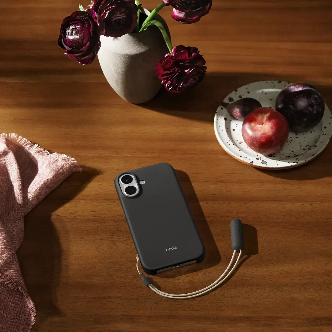 Vāks Apple Beats iPhone 17 Kickstand Case Photo 4