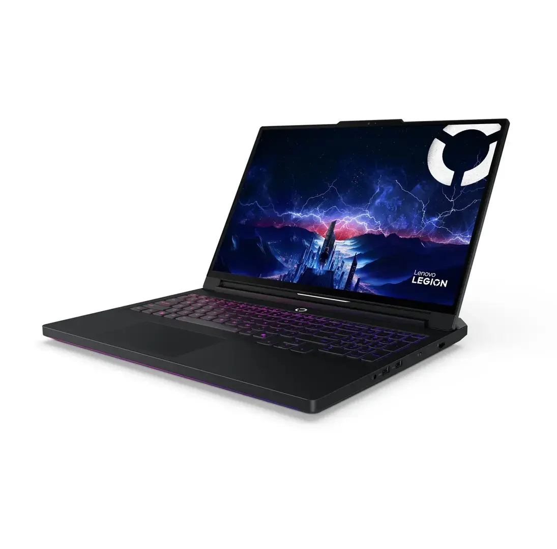 Ноутбук Lenovo Legion Pro 7 Photo 3
