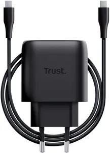 Trust Maxo 45W Universal AC Indoor Charger with USB Type-C Port and Fast Charging in Black