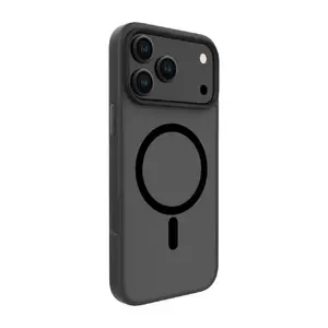 Гибридный чехол Evelatus для iPhone 17 Pro Max с MagSafe — PC + TPU, черный
