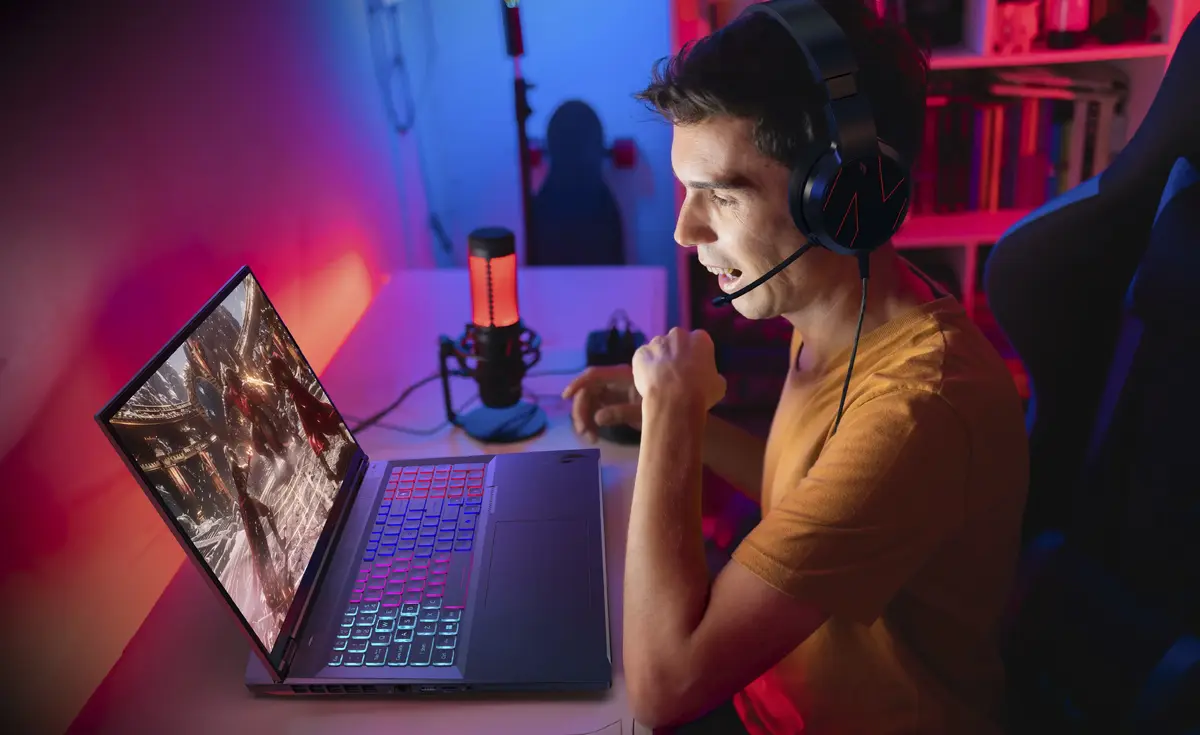 Klēpjdators Acer Nitro 18 AI AMD AN18-61-R7SD Photo 7