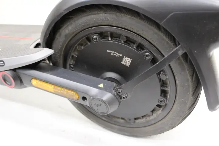 Ninebot by Segway E3 Pro E Electric Scooter Photo 5