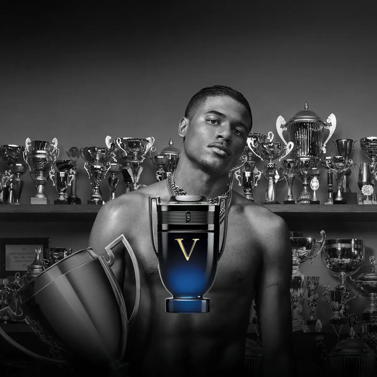 Парфюмерный спрей Paco Rabanne Invictus Victory Elixir Photo 5