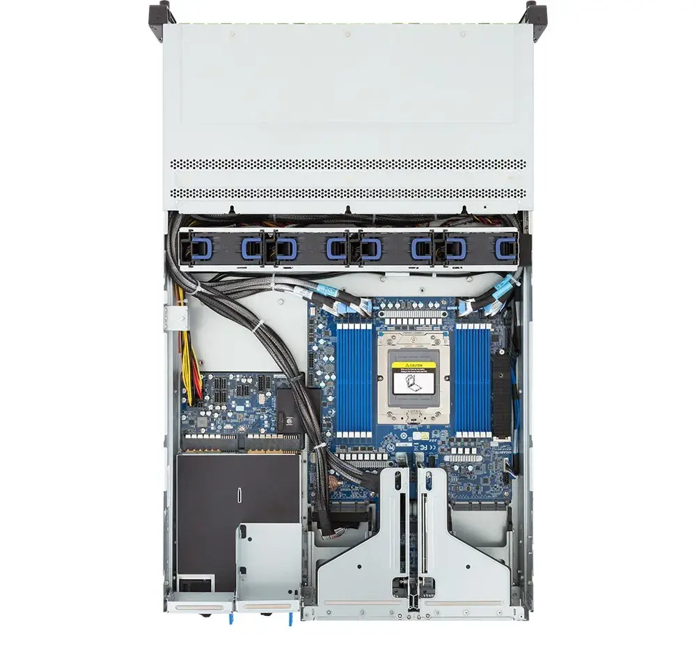 GIGABYTE R263-Z36 2U rack-сервер для AMD EPYC 7003 Photo 4