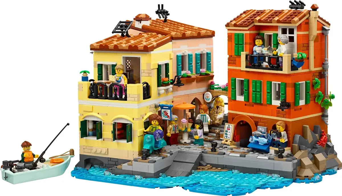 LEGO Ideas 21359 Italian Riviera building kit Photo 8