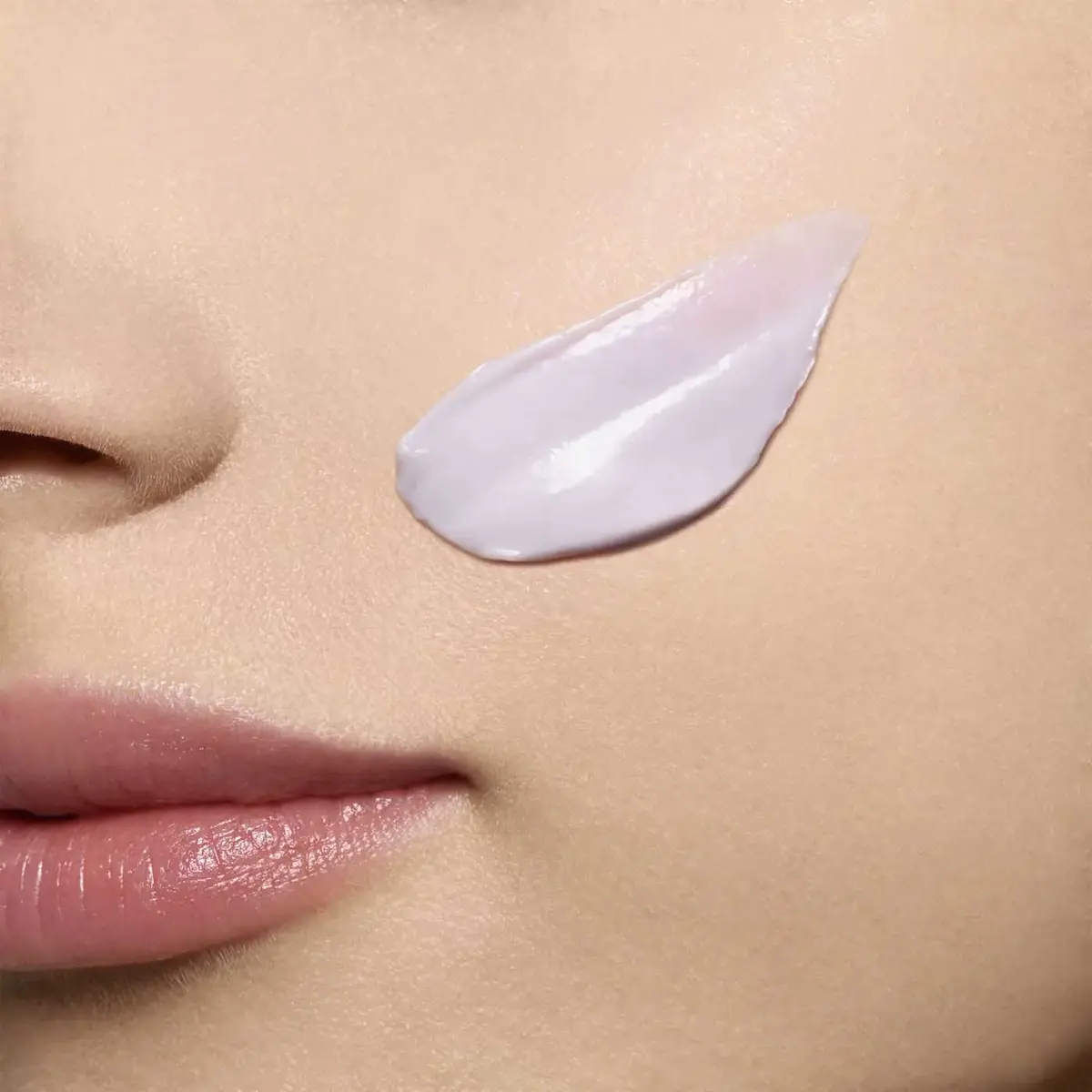 Дневной крем Clarins Nutri Lumière Revive Photo 4
