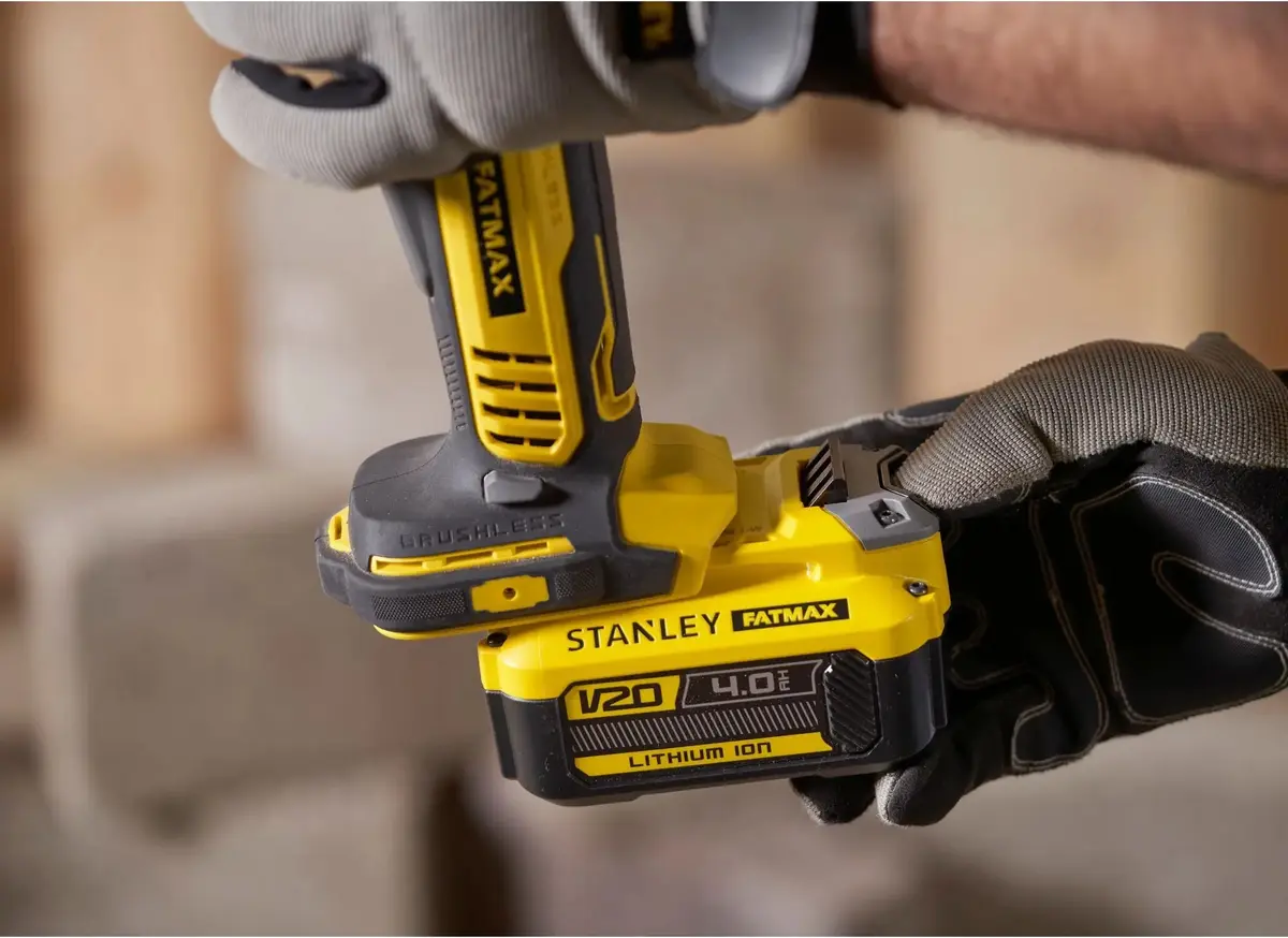 Углошлифовальная машина Black & Decker SFMCG700B-XJ 18V Photo 5