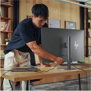 All-in-One Computer HP OmniStudio X Core Ultra 7 32GB 2TB SSD Win11