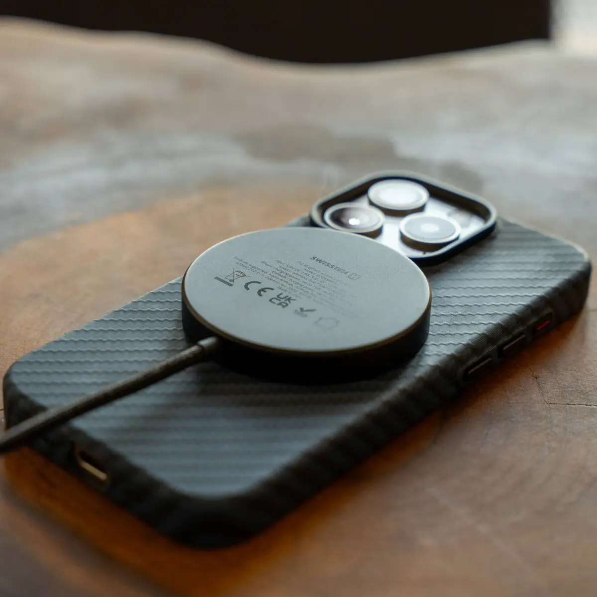 Bezvadu lādētājs SWISSTEN MagPuck Qi2 Photo 8