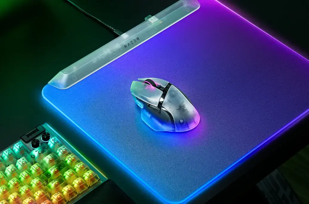 Razer Basilisk V3 Pro 35K Phantom White коврик Photo 6