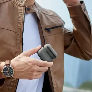 Aizsargvāciņš Uniq Lyden DS priekš AirPods Pro 2 — pelēki‑melns, ciets korpuss