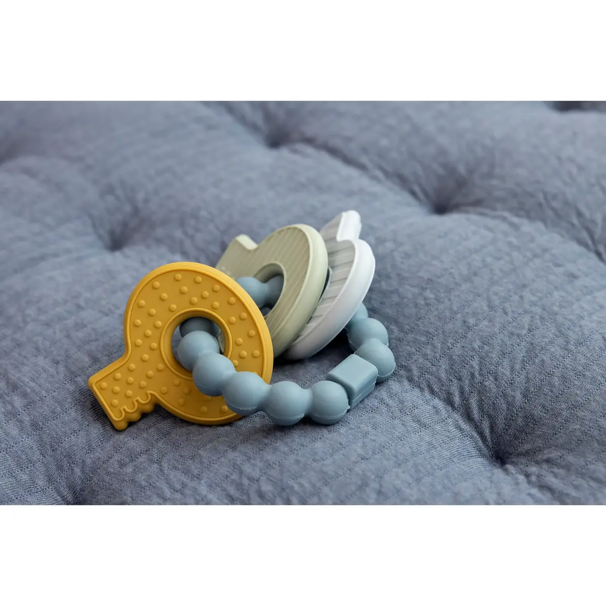 Игрушка-прорезыватель Брелок Rubo Toys Little Dutch Photo 6
