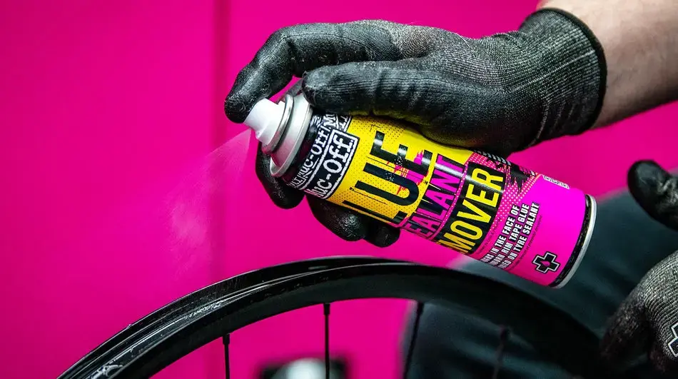 Удалитель клея Muc-Off 0.2 L Photo 3