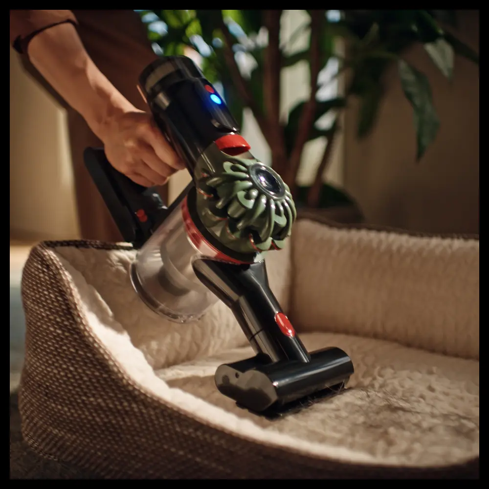 Dyson V8 Cyclone 2-in-1 Stick Vacuum Cleaner Photo 8