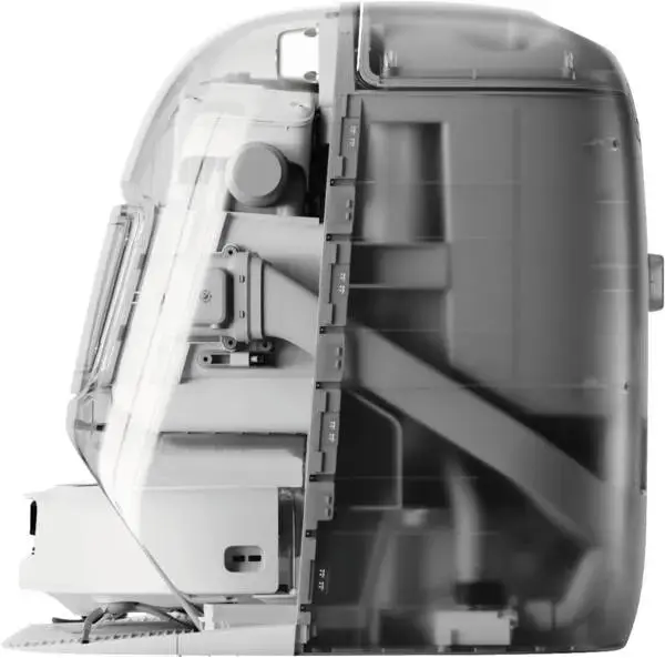 DJI ROMO P robot vacuum (Water Tank Version) Photo 5