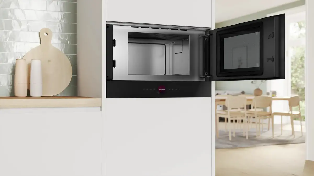 Соло микроволновая печь Bosch Serie 8 BFR9221B1 Photo 3