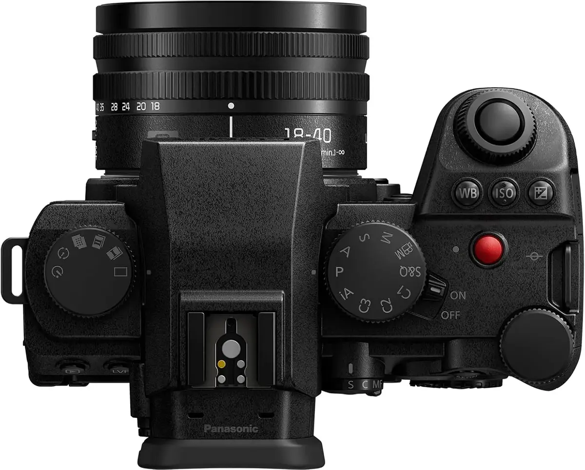 Panasonic Lumix DC-S5 IIX mirrorless camera 24 MP Photo 4