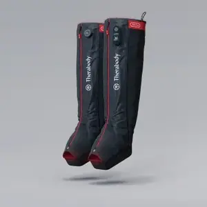 Kompresijas zābaki Therabody Recovery Air Jetboots Pro Plus — pilna garuma, Regular, pneimatiskie 20–100 mmHg, vibrācija, LCD, uzlādējami