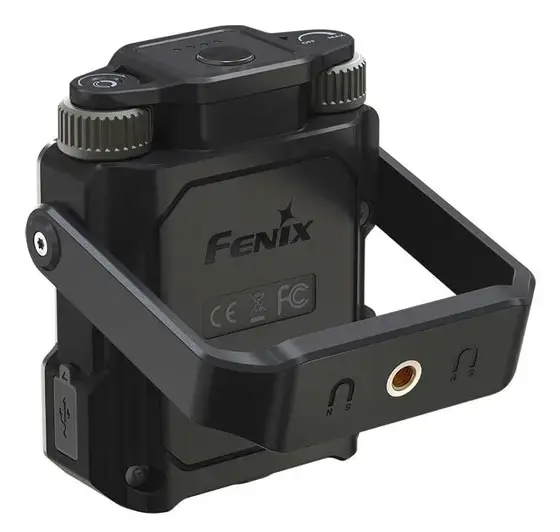 Fenix CL27R lukturis melns zaļš LED Photo 2