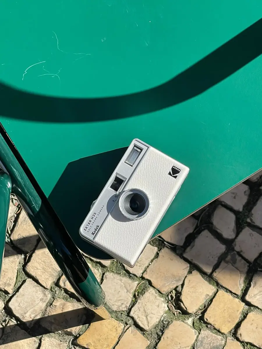 Kodak Ektar H35 White — 35 мм плёночный фотоаппарат Photo 9