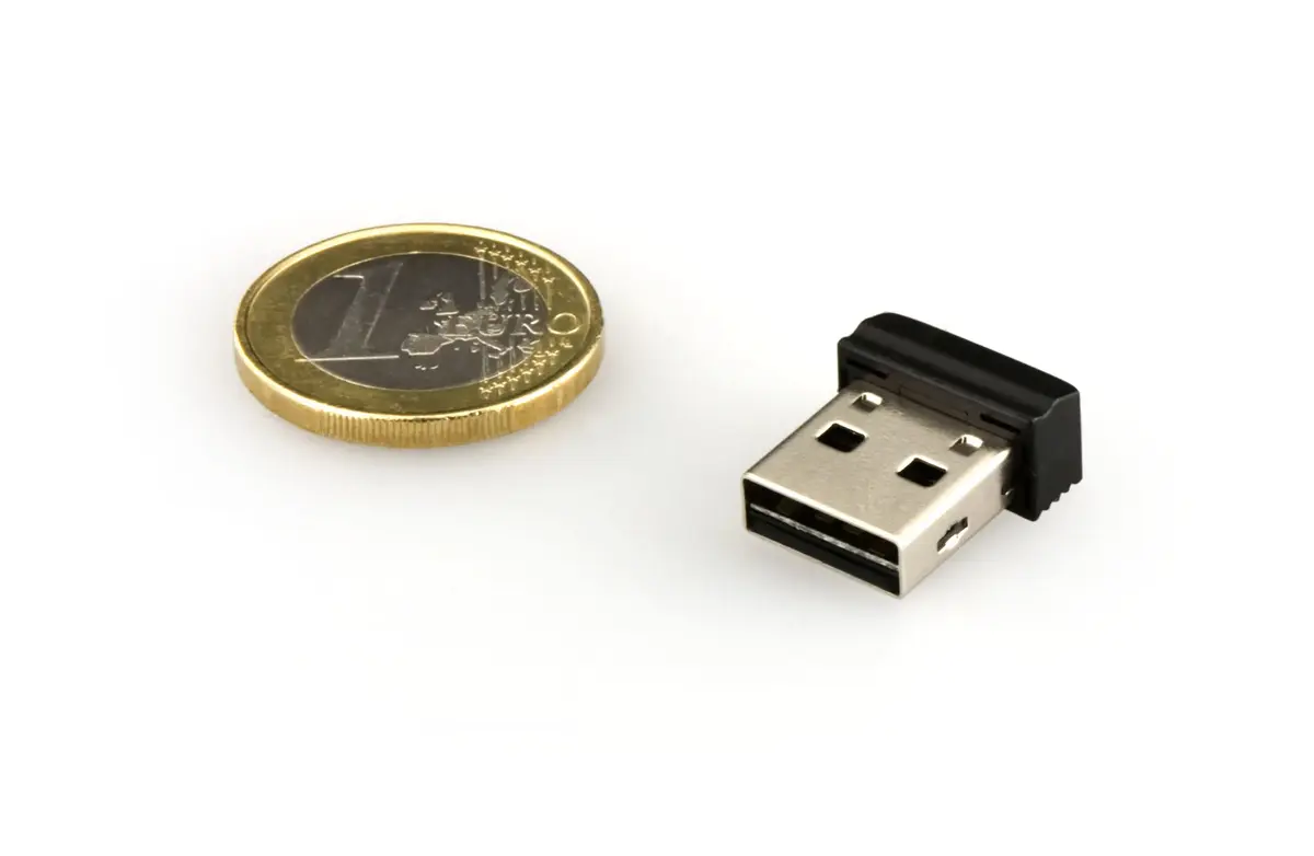 USB флеш-накопитель ic intracom Verbatim Store 'n' Stay NANO 32 ГБ Photo 3
