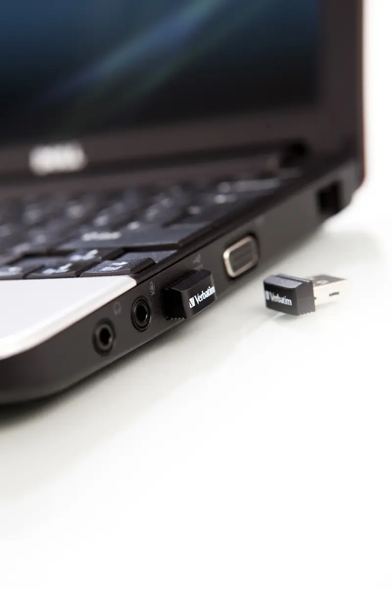 USB флеш-накопитель ic intracom Verbatim Store 'n' Stay NANO 32 ГБ Photo 5