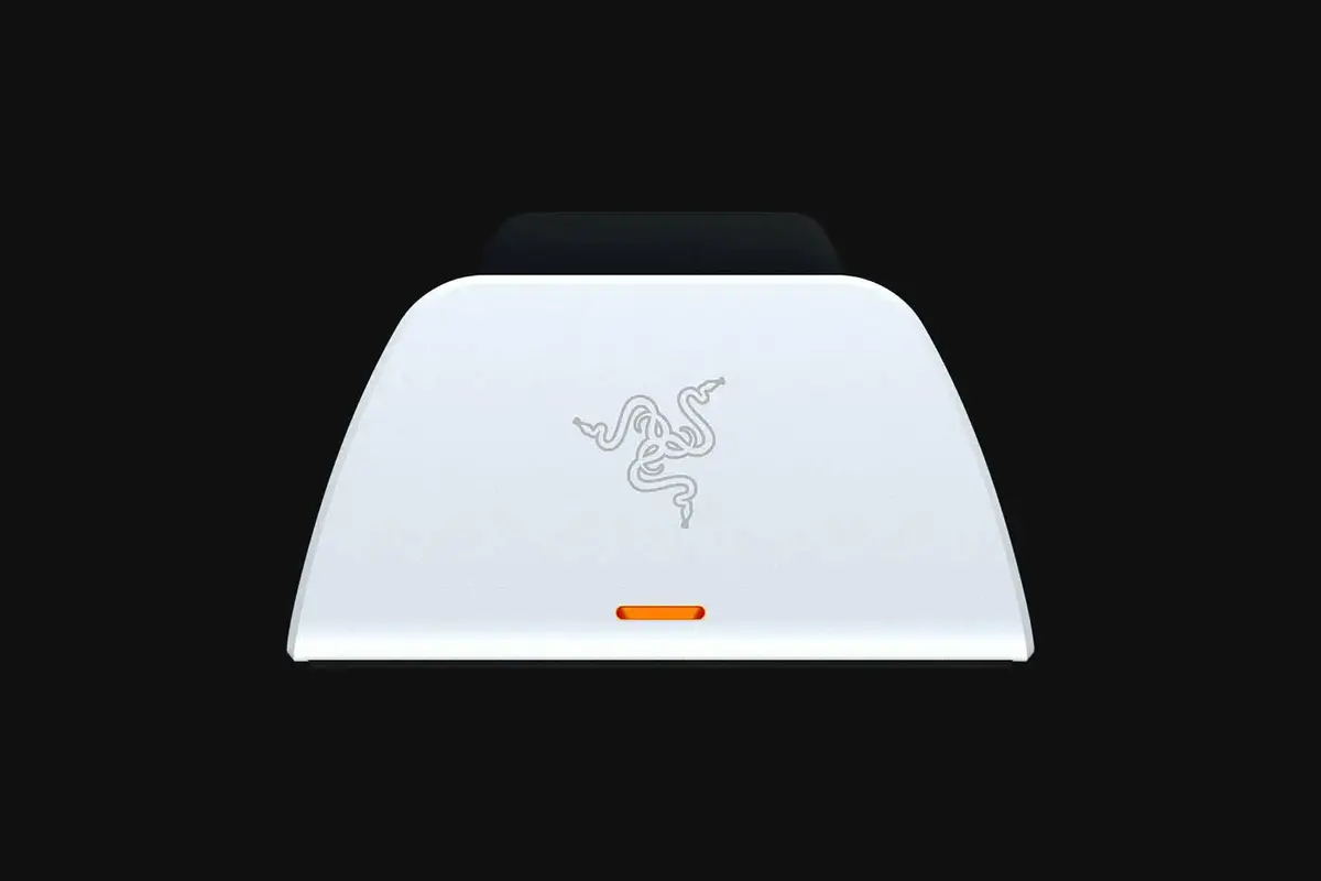 Razer RC21-01900100-R3U1 док-станция для PS5 Photo 3