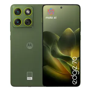 Смартфон Motorola edge 70 — 17 см (6.7") дисплей, Qualcomm Snapdragon 7 Gen 4, 12 ГБ ОЗУ, 512 ГБ памяти, 50 МП двойная камера, 4800 мАч, Dual SIM, зелёный
