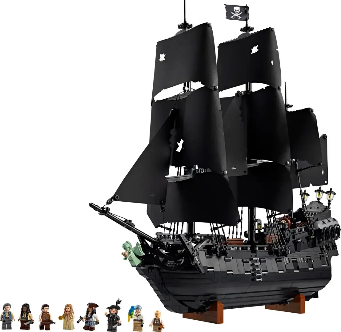 LEGO Icons Captain Jack Sparrow’s Pirate Ship 10365 Photo 3