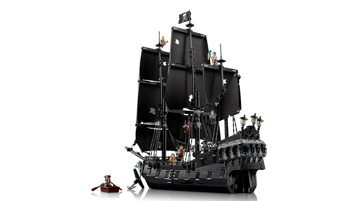 LEGO Icons Captain Jack Sparrow’s Pirate Ship 10365 Photo 4