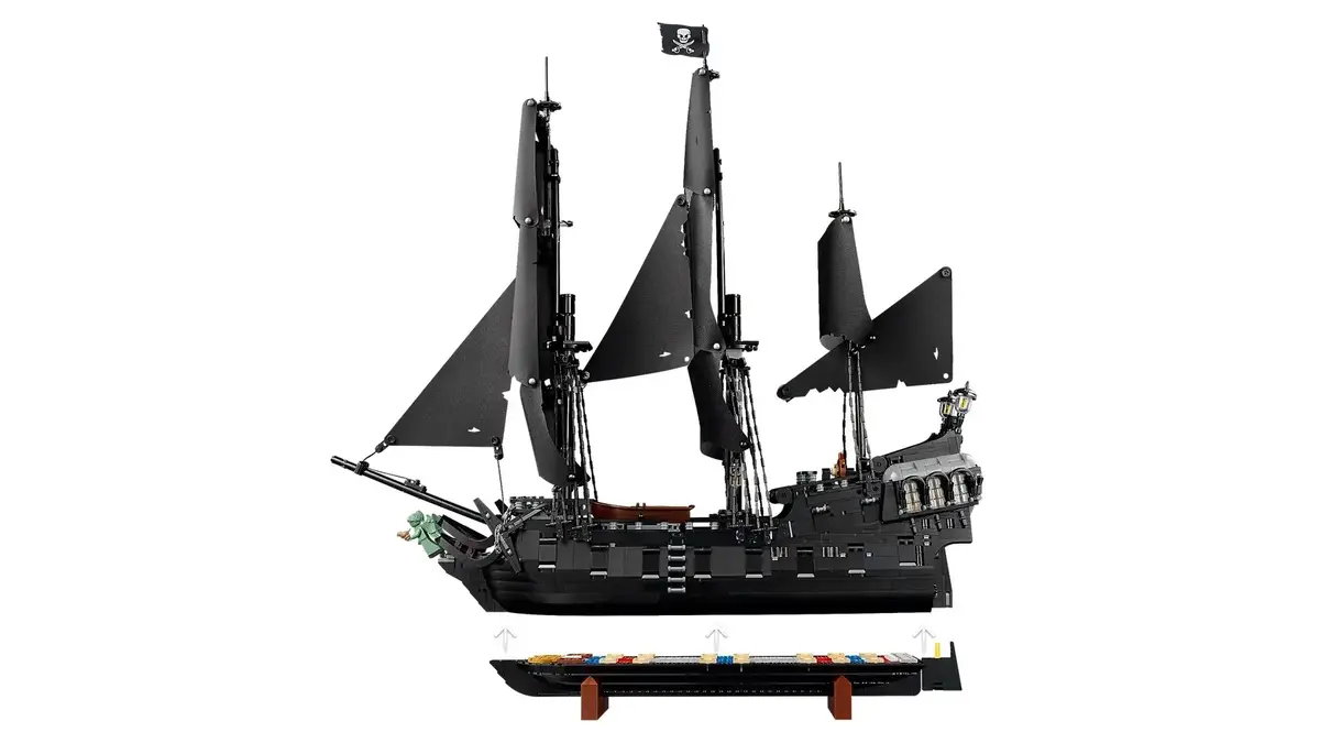 LEGO Icons Captain Jack Sparrow’s Pirate Ship 10365 Photo 5
