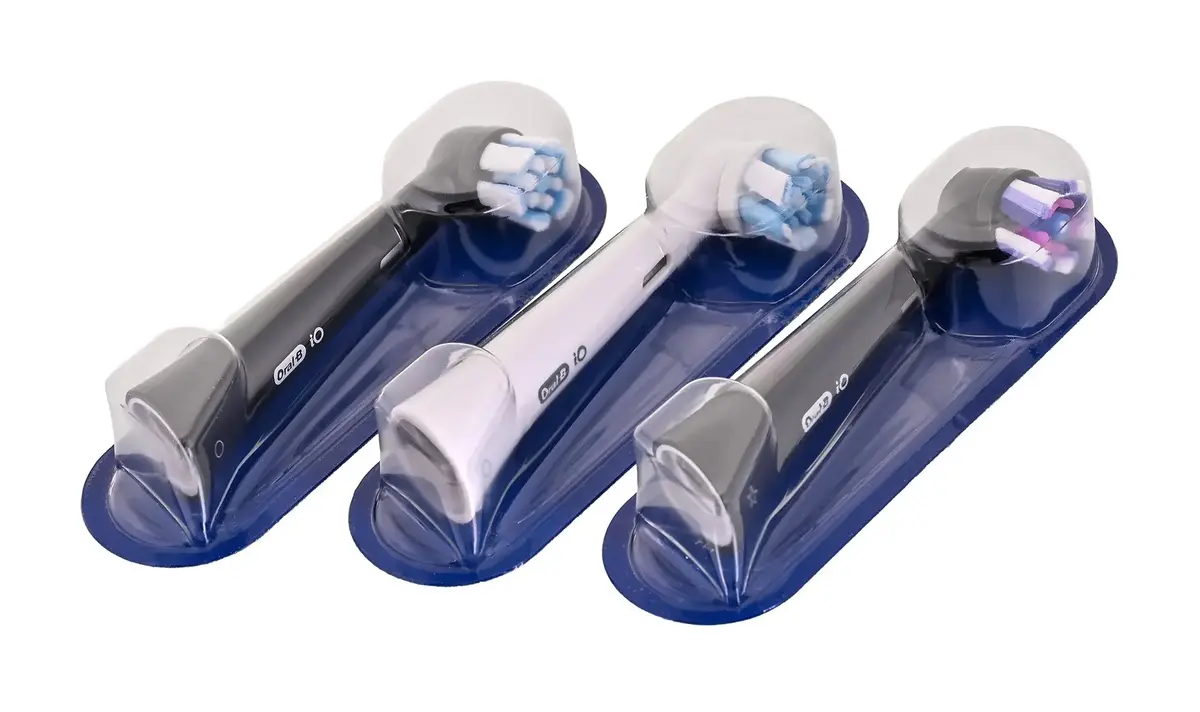 BRAUN Oral-B IO2 Duo Xmas — replacement brush heads 2-pack Photo 11