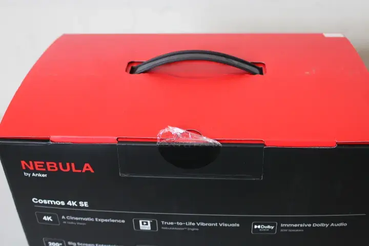 Anker Nebula Cosmos 4K SE projector Photo 2