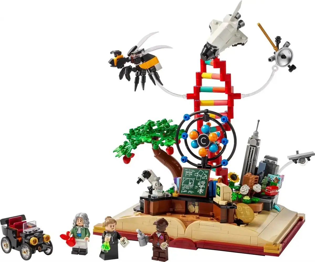 LEGO Ideas 21355 — Ewolucija precīzo priekšmetu Photo 7