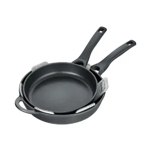 Pannas komplekts Berndes VIENNA 24/28 cm — liekts alumīnijs, saderīgs ar indukciju, 3‑slāņu minerālu nepiedegošs pārklājums, cepeškrāsnī līdz 160°C
