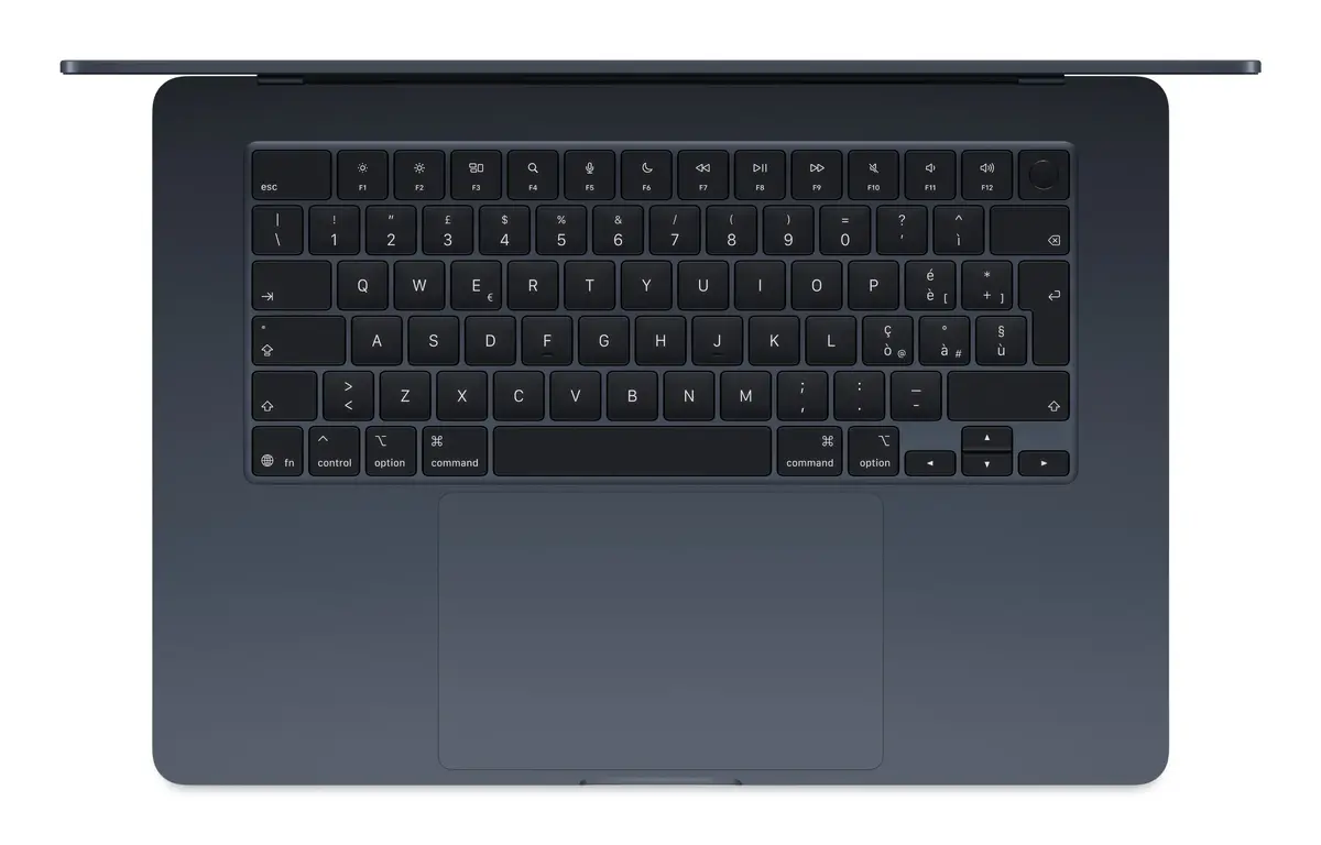 Apple MacBook Air M4 15.3" laptop Photo 2