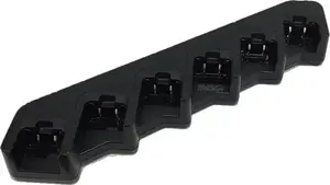 Battery charger station HYTERA MCL19 — charges 6 batteries, 0.8 A per slot, 6 output ports (MCL19)